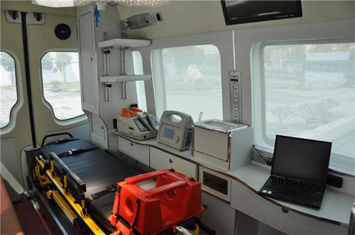 澎湖县救护车内部